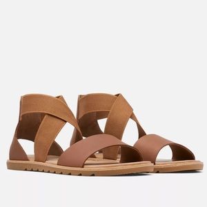 Sorel Ella II Sandals in Velvet Tan. Size 8.5. NWT.